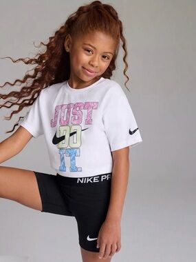 Nike Girls Pro Black Bike Shorts Size Medium - Excellent Condition